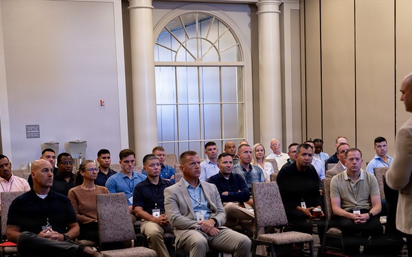 MARFORRES Generals speak at the I&amp;I Commander’s Course in New Orleans