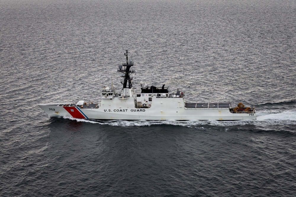 Royal Canadian Navy, U.S. Coast Guard Conduct Second Combined Arctic Sail in Bering Sea
