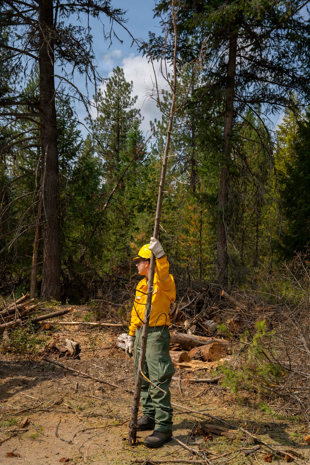 U.S. Army Soldiers from 7th Infantry Division activated as wildland firefighters on the Modrite Fire