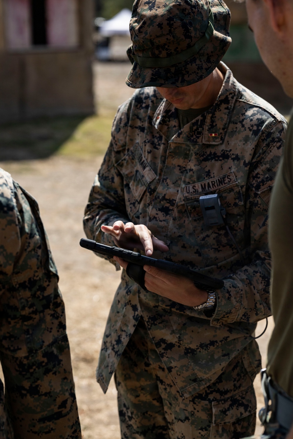 1st MLG Marines utilize new technology during CBRN virtual training