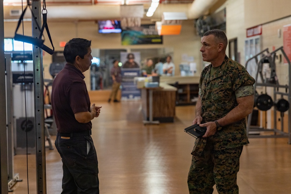 Brig. Gen. Ralph Rizzo Tours Camp H.M. Smith