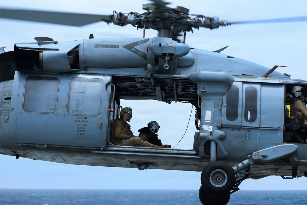 Replenishment-at-Sea Aboard USS Mason (DDG 87)