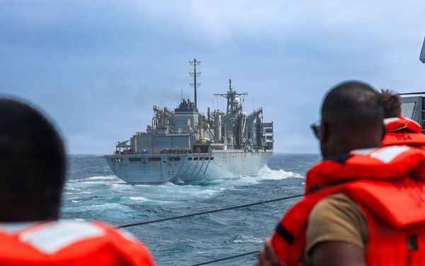 Replenishment-at-Sea Aboard USS Mason (DDG 87)