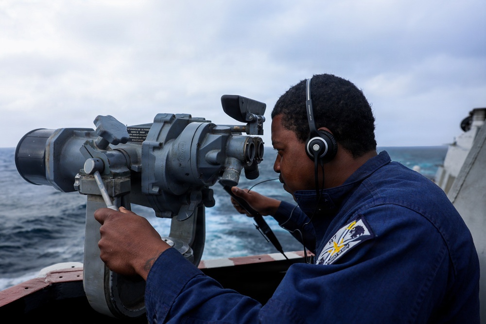 Replenishment-at-Sea Aboard USS Mason (DDG 87)