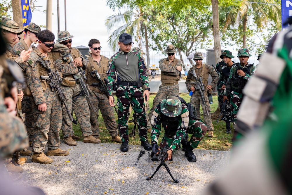 MRF-D Marines train tactics, weapons systems with Indonesian marines