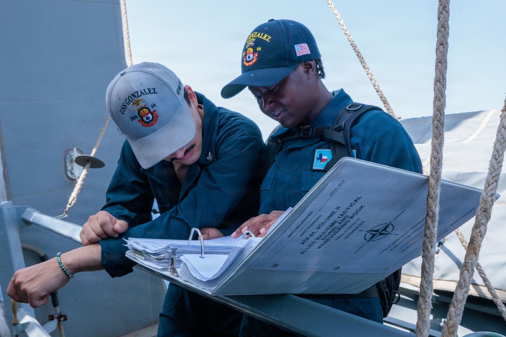 Training aboard USS Gonzalez