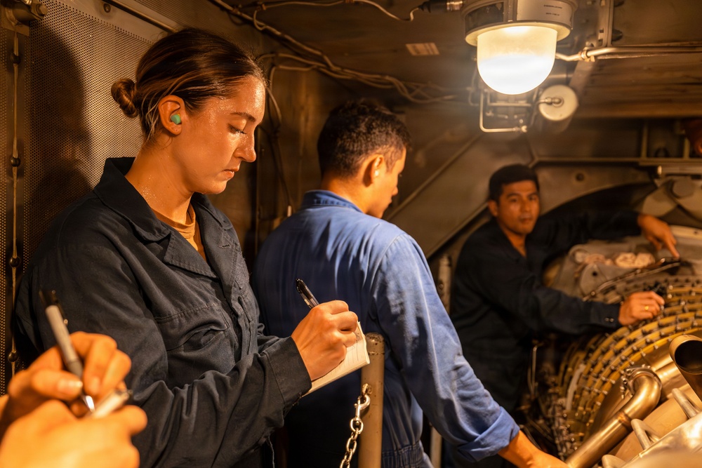 Training aboard USS Gonzalez