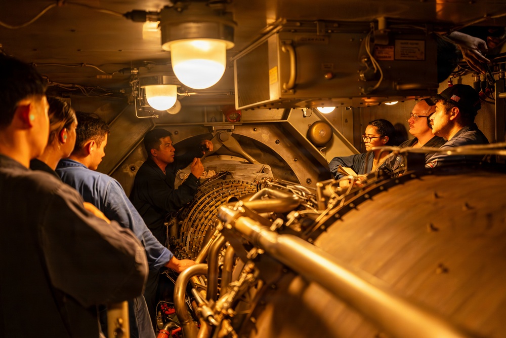Training aboard USS Gonzalez