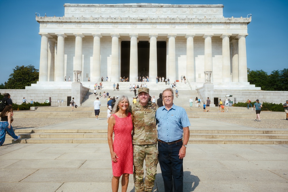 JTF-DC Montana Guardsmen Promoted at Lincoln Memorial