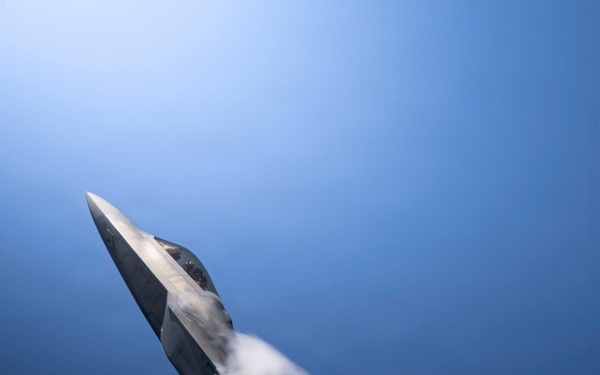 F-22 Showcases Air Dominance at Geneseo Airshow