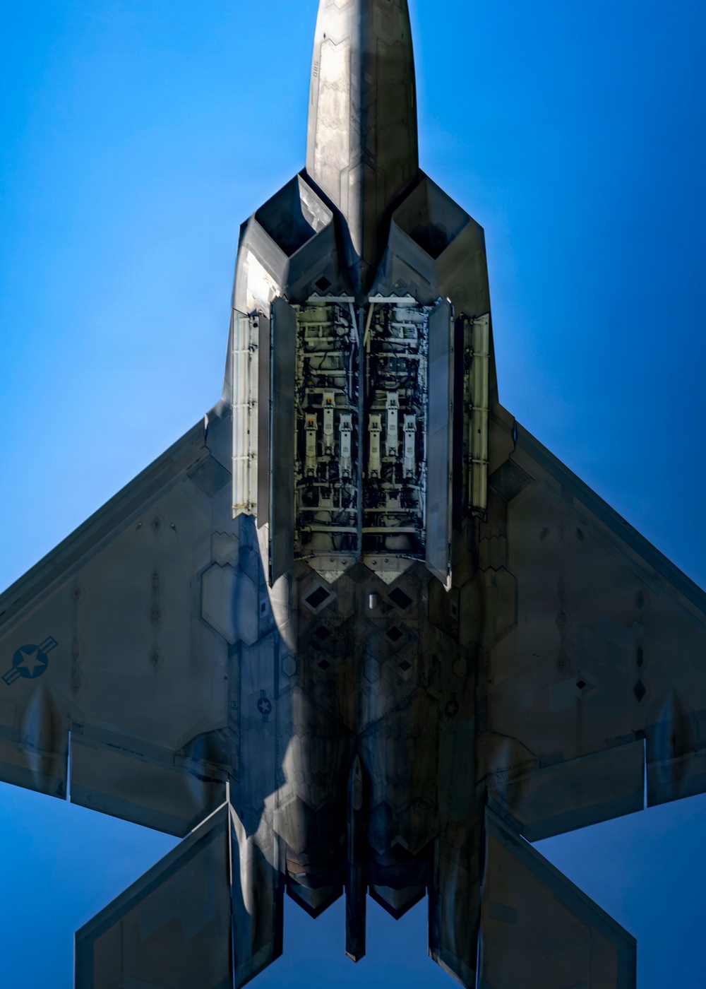 F-22 Showcases Air Dominance at Geneseo Airshow