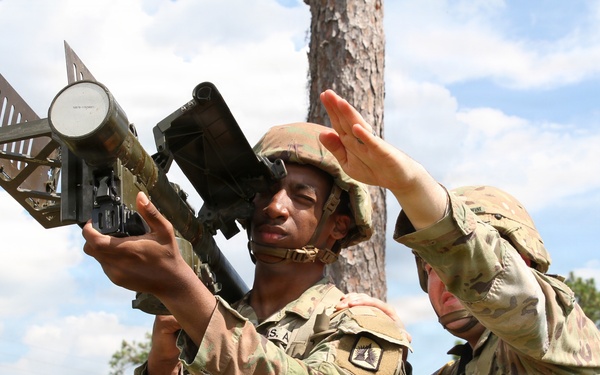 Florida Army National Guard soldiers train with FIM-92 Stinger missile simulator during field exercise