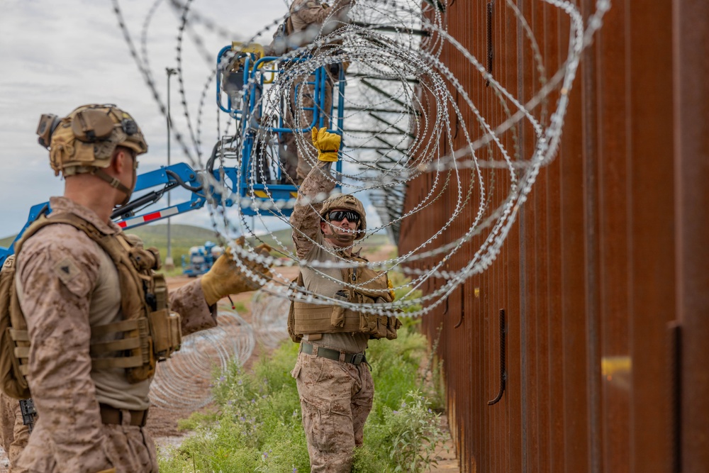 Strengthening the Border: JTF-SB Marines Reinforce Barrier in Arizona