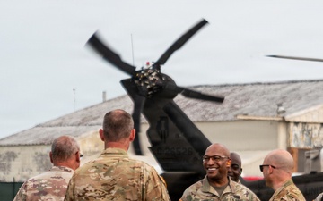 Illinois National Guard Senior Leaders Visit 1st Battalion, 106th Aviation Regiment, Recognize Soldiers