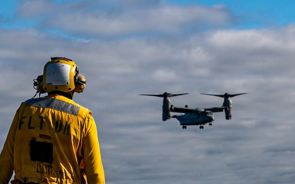 USS Makin Island Conducts Flight Operations