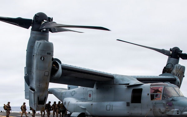 USS Makin Island Conducts VM-22 Flight Operations