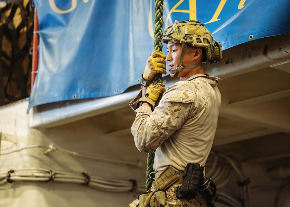 11th MEU Marines, Sailors Conduct Static Fast-Rope Training Aboard USS Boxer