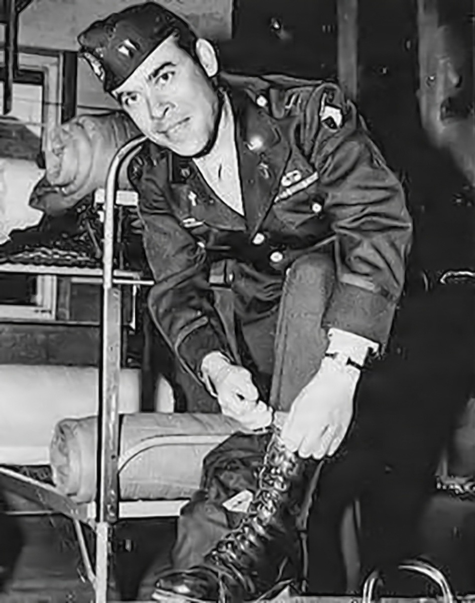 Chaplain Corps History - Chaplain Sampson Paratrooper Padre