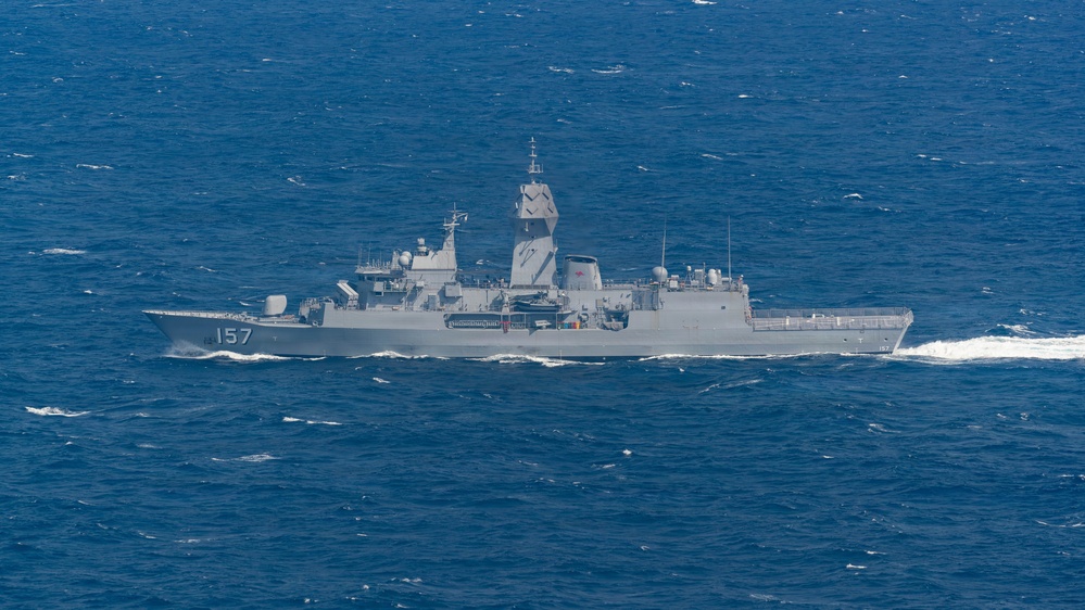 USS George Washington Operates in the South China Sea with the HMAS Perth