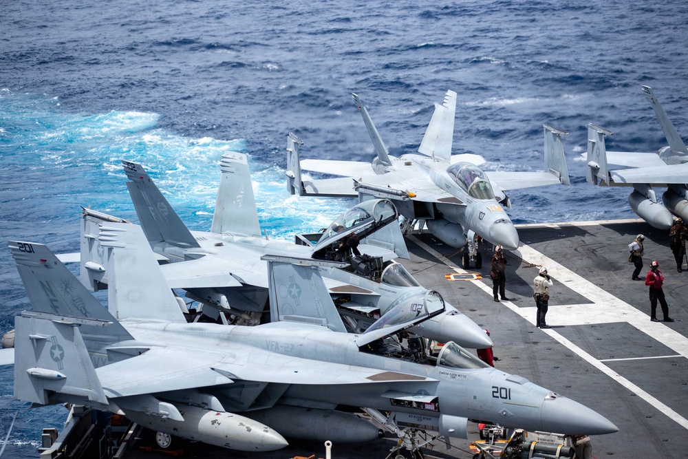 George Washington Operates in South China Sea