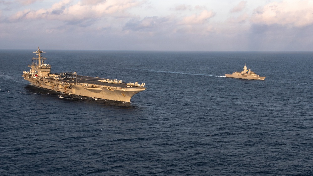 USS George Washington Transits South China Sea with the HMAS Perth