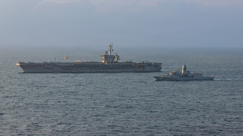 USS George Washington Transits South China Sea with the HMAS Perth