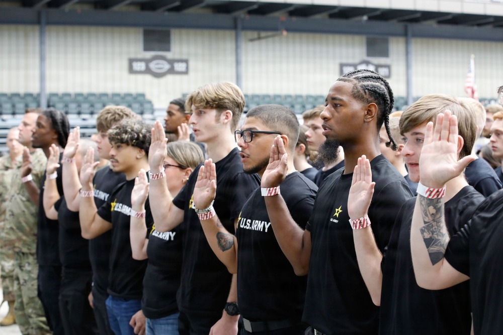 Joint-Force Enlistment Ceremony at Missouri State Fair