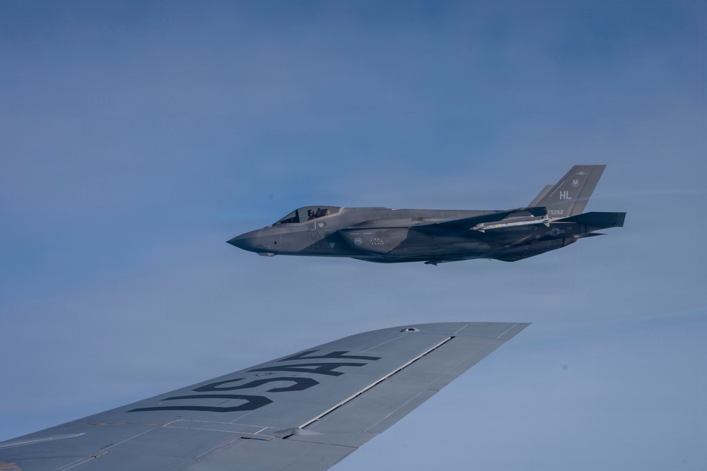 KC-135 Refuels F-35As in the CENTCOM AOR