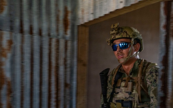 EODMU5 Conducts TCCC Training Evolutions