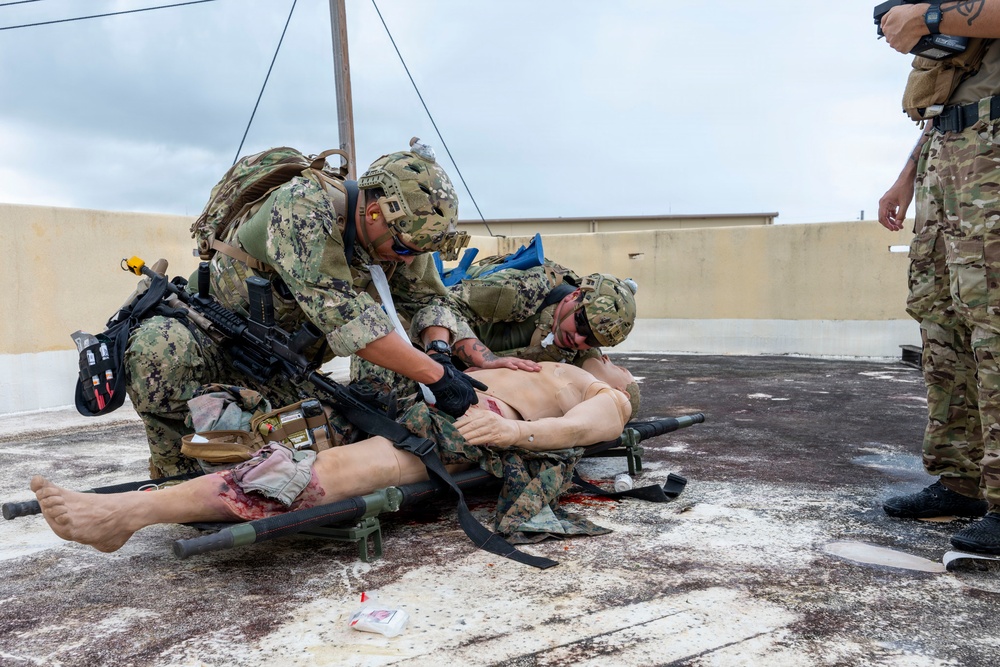 EODMU5 Conducts TCCC Training Evolutions