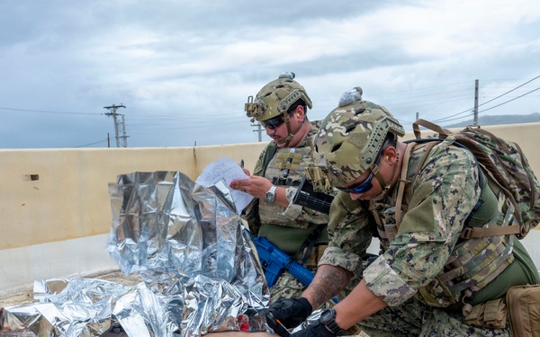 EODMU5 Conducts TCCC Training Evolutions