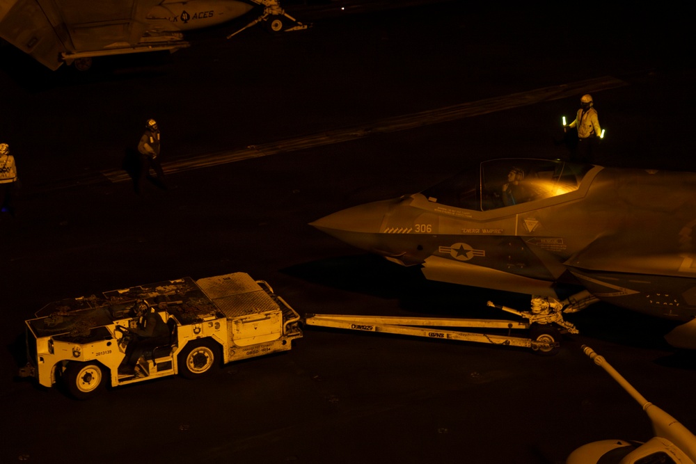 Abraham Lincoln Conducts Flight Operations