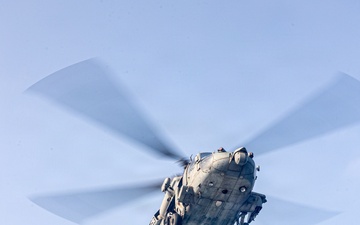 11th MEU, USS Portland Resupplies at Sea