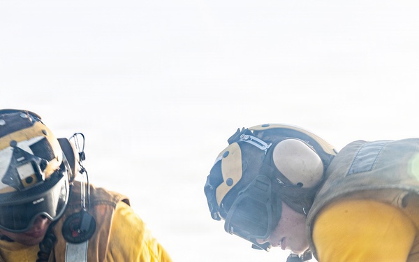 11th MEU, USS Portland Resupplies at Sea
