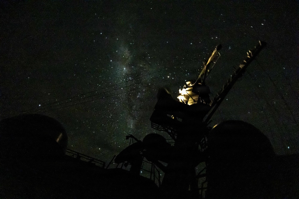 USS Mustin conducts bridge operations