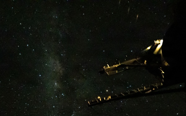 USS Mustin conducts bridge operations