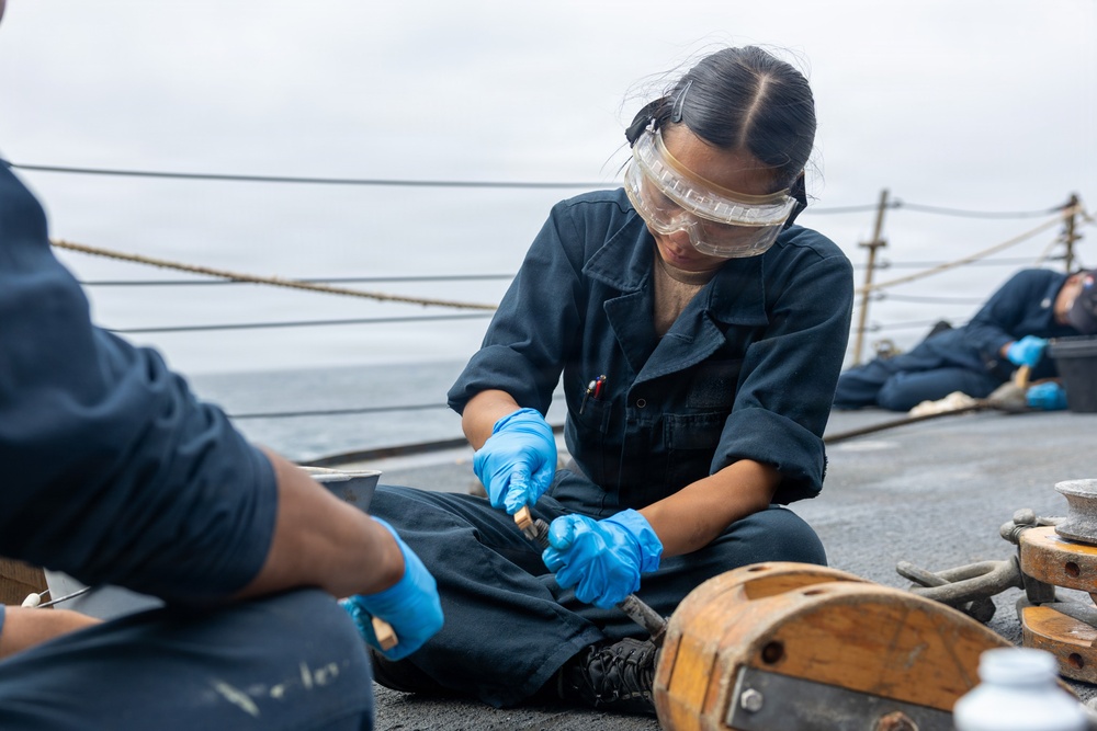 John Paul Jones Sailor Conducts Maintenance