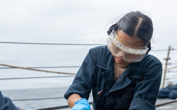 John Paul Jones Sailor Conducts Maintenance
