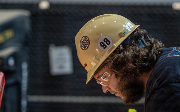 Electronic Industrial Mechanics at Work