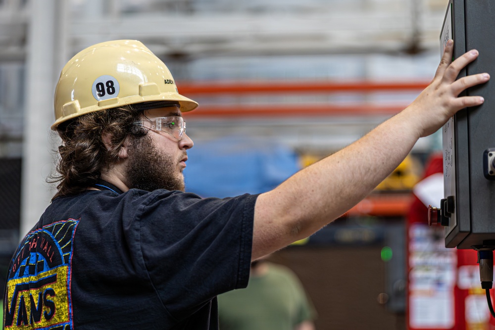 Electronic Industrial Mechanics at Work
