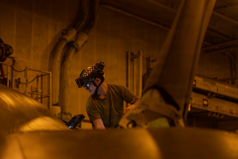 Abraham Lincoln Conducts Aircraft Maintenance