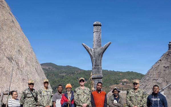 Pacific Partnership 2026 Visits Hohulu Sacred Houses and Meets with Leaders