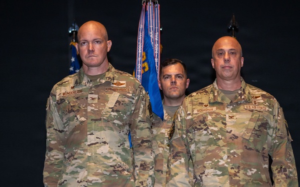 86th Aeromedical Evacuation Squadron welcomes new commander