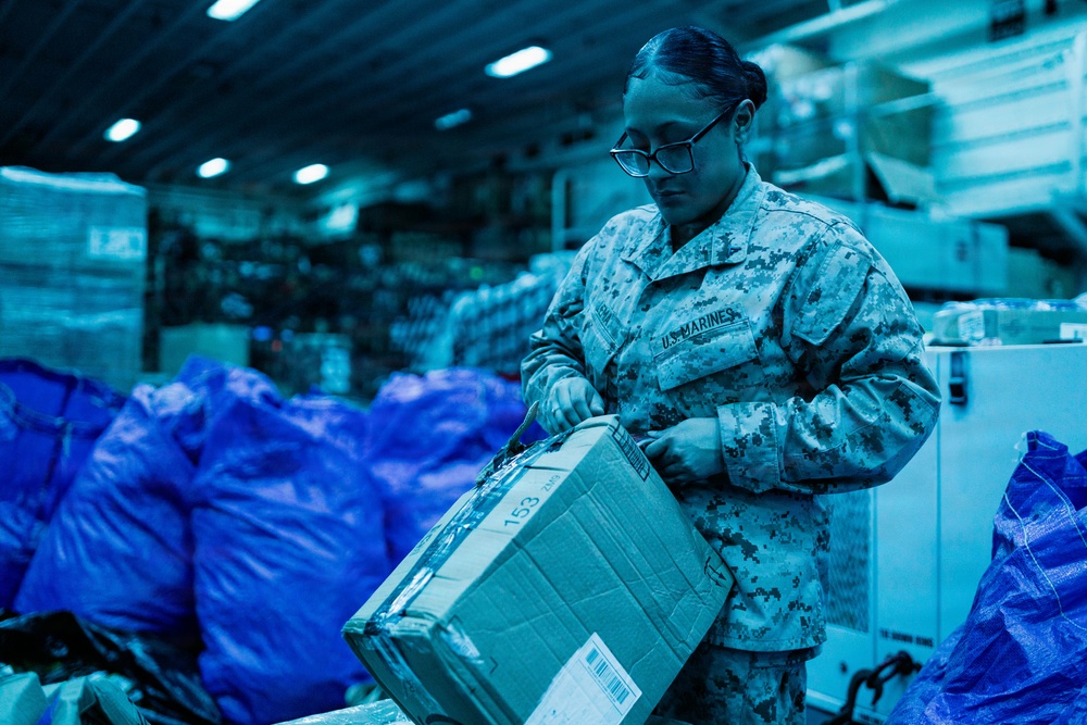 11th MEU Marines, Sailors Conduct Replenishment at Sea Aboard USS Boxer