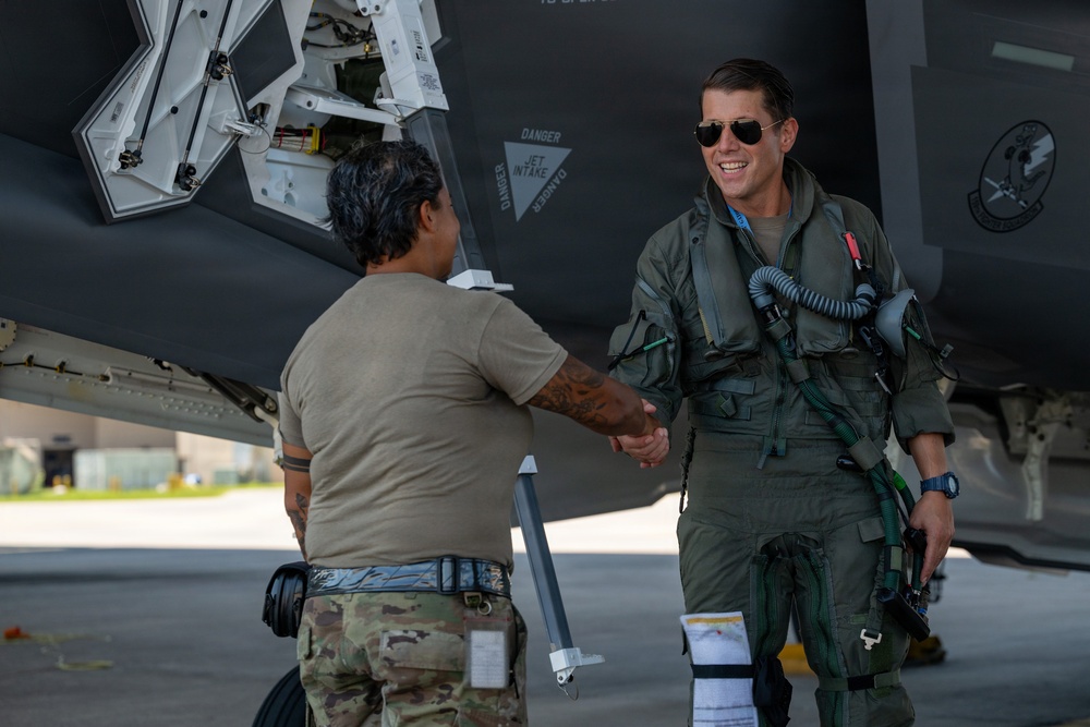 Leading the lightning: Col. Wittmer completes first flight as 125th FW commander