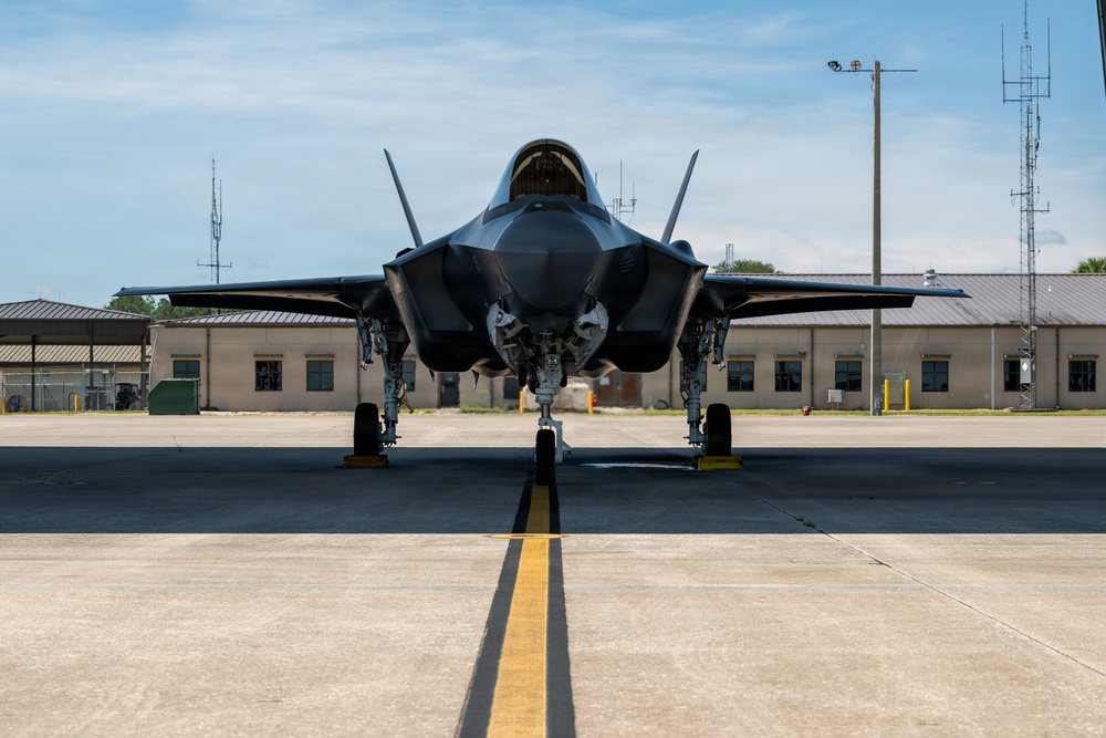 Leading the lightning: Col. Wittmer completes first flight as 125th FW commander