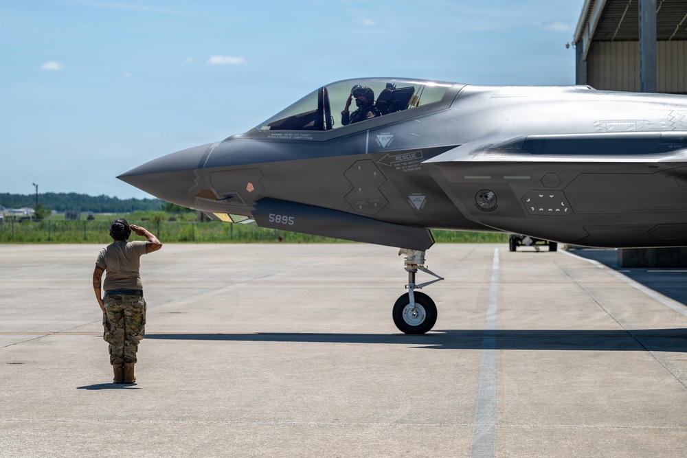 Leading the lightning: Col. Wittmer completes first flight as 125th FW commander