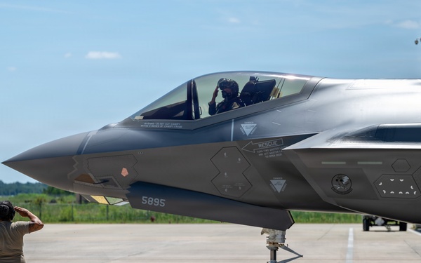Leading the lightning: Col. Wittmer completes first flight as 125th FW commander