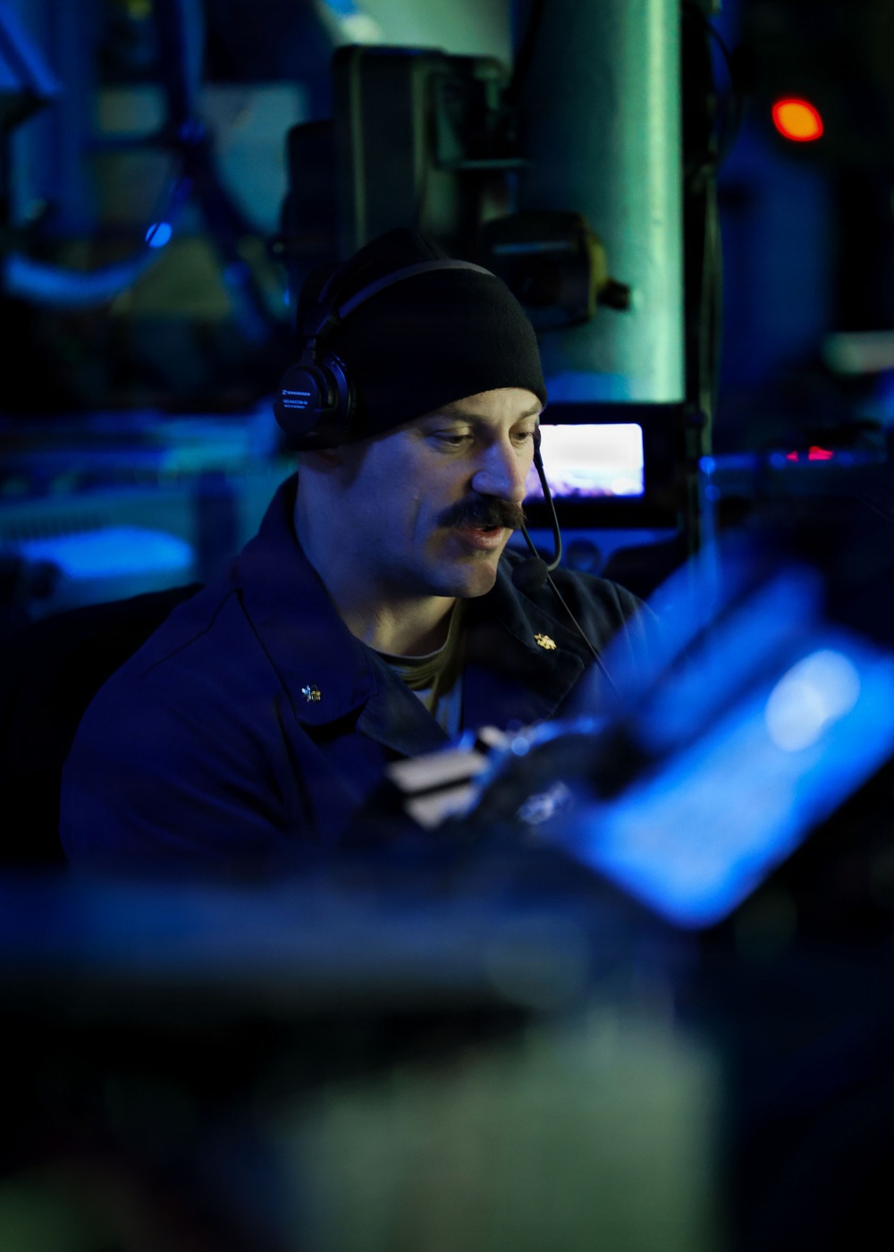 Combat Information Center Aboard USS Mason (DDG 87)