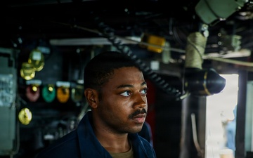 Bridge Operations Aboard USS Mason (DDG 87)
